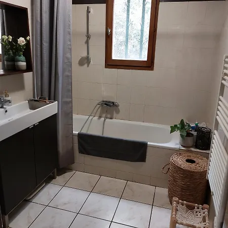 80 M2 Jardin Terrasse 3 Provence
